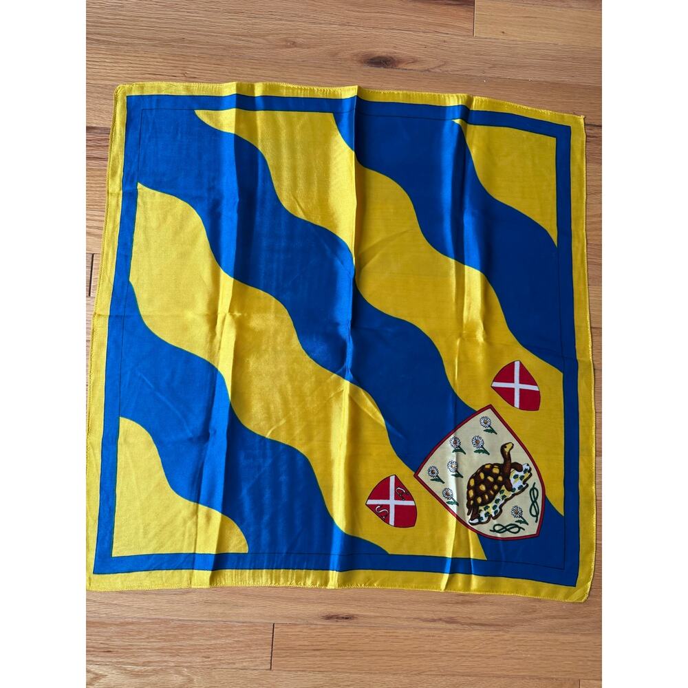 Vintage Bermuda Turtle Crest Square Scarf Blue Yellow 21x21